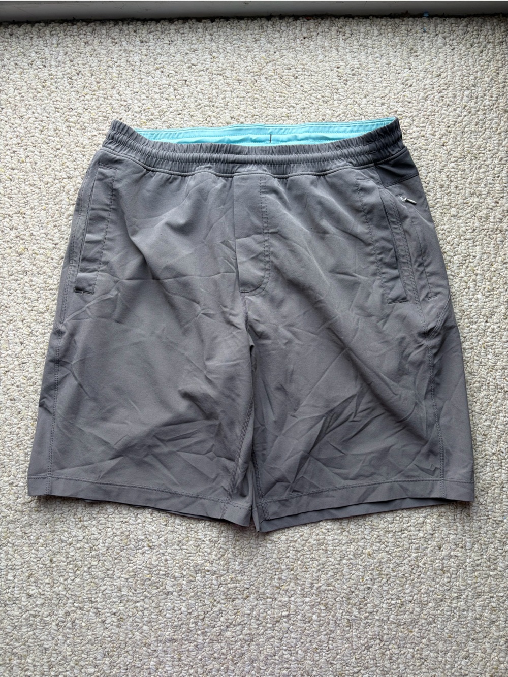 Birddogs Men's Gray Athletic Shorts with Teal Waistband. Size Large.